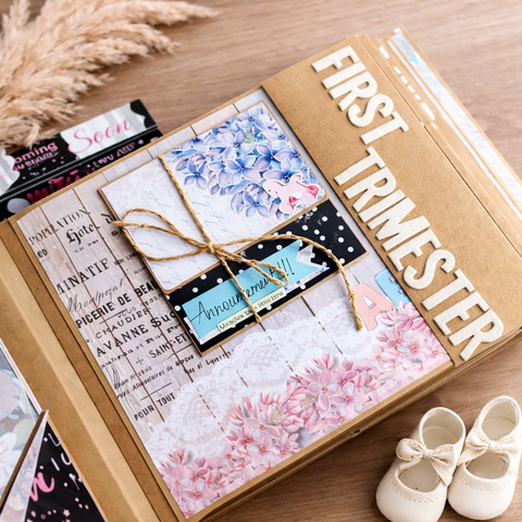 Pregnancy Record Book with Shaker card | Mom to be
